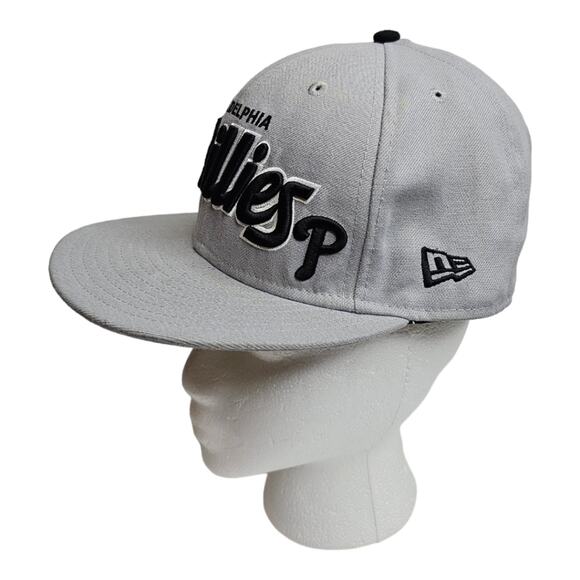 Philadelphia Philles New Era 59Fifty Fitted Baseball Hat 7 3/4 True Fit - Picture 2 of 9